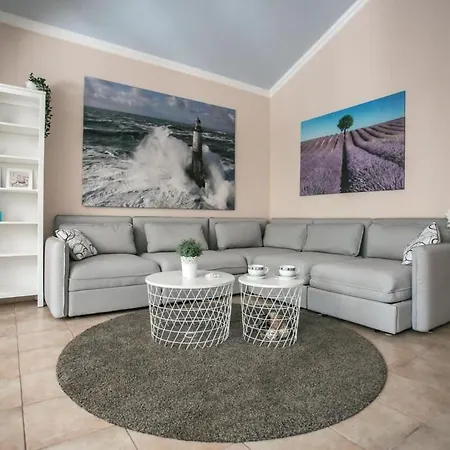 Vikendica Mit Jacuzzi In By Interhome Jadranovo